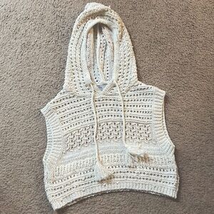 Zara Knitted Cropped Top w/Hoodie Size Small